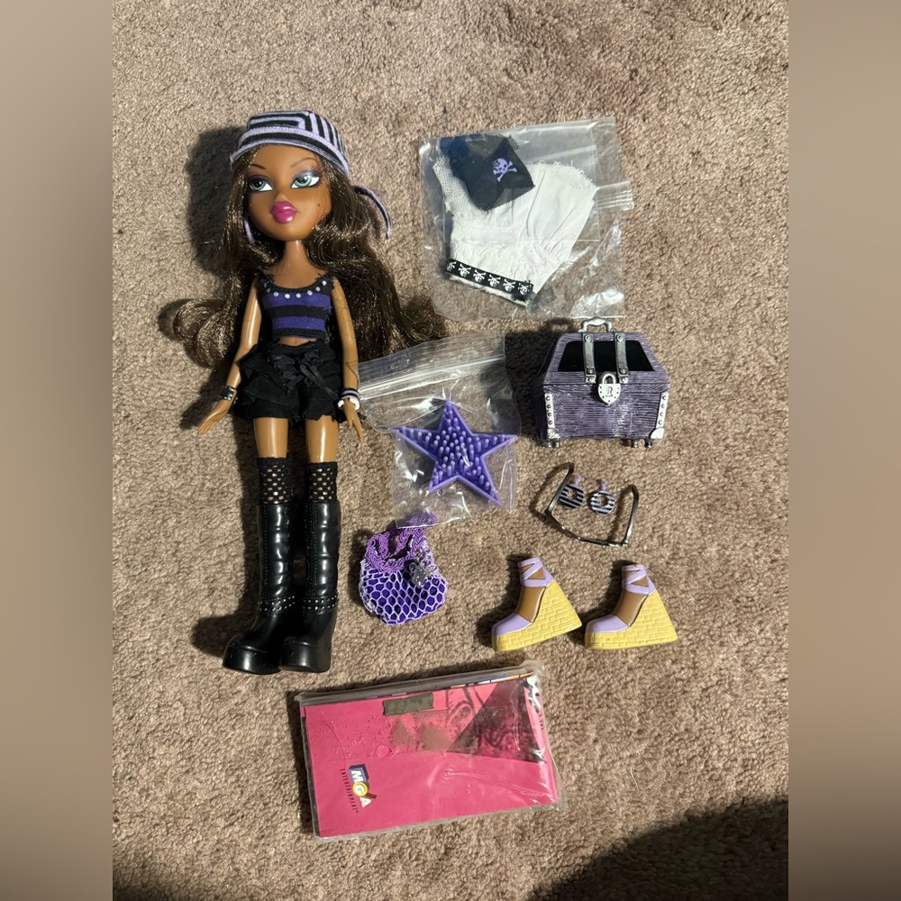 Bratz Treasure Sasha